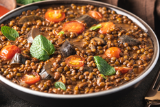 Guiso de lentejas con verduras: una forma deliciosa de comer sano Foto: Shutterstock