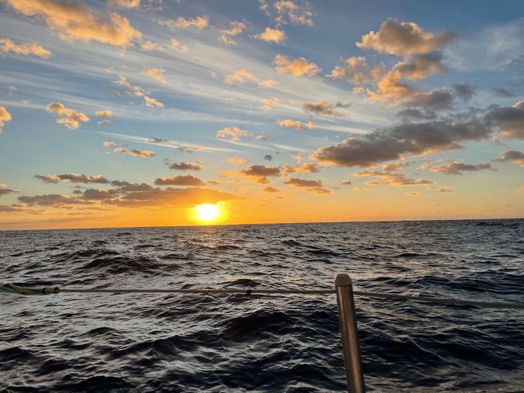 El último amanecer. Foto: Tripulación del Caoba.