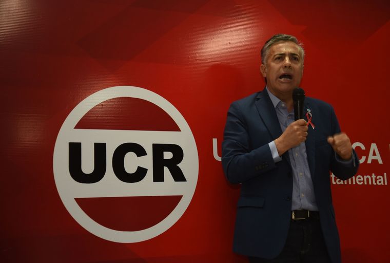 Cornejo seguirá al frente de la UCR hasta 2021 Foto: Foto: UCR