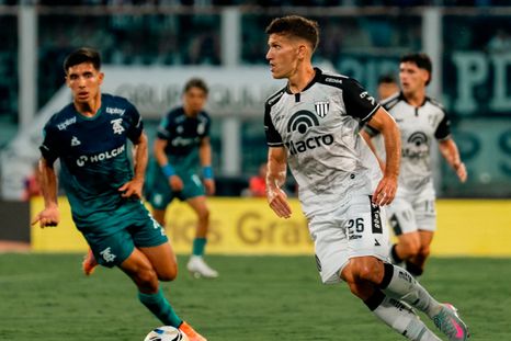 Gimnasia perdió ante Talleres en el Mario Alberto Kempes. Gimnasia perdió ante Talleres en el Mario Alberto Kempes.