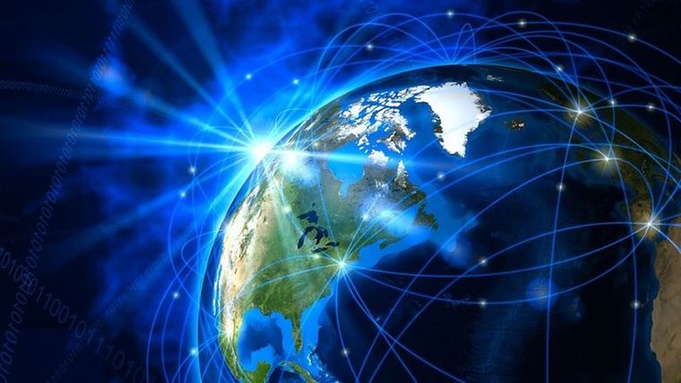 Una investigadora brasileña logró batir el récord de velocidad de envío de información en internet. Foto: GETTY IMAGES