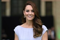 Kate Middleton Foto: https://www.hellomagazine.com/imagenes/royalty/20220109130369/kate-middleton-sends-rare-personal-message-on-birthday/0-635-316/kate-middleton-earthshot-prize-t.jpg
