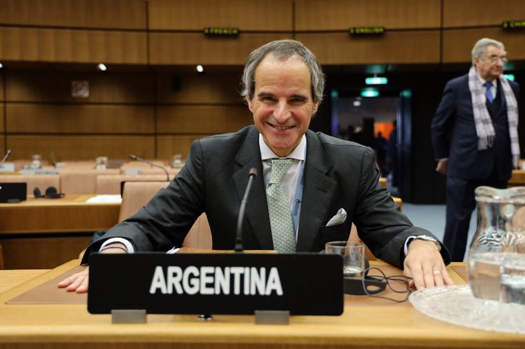 El argentino Rafael Mariano Grossi, nuevo director de la OIEA El argentino Rafael Mariano Grossi, nuevo director de la OIEA Foto: OIEA