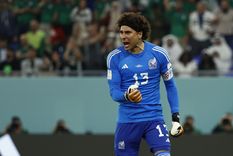 El Memo Ochoa fue muy elogioso con Messi. Foto: EFE
