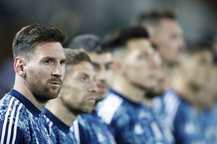 Leo fue suplente ante Uruguay Foto: Télam