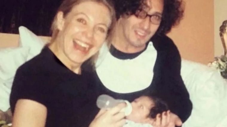 Cecilia Roth y Fito Páez junto a su hijo Martín en el año 1999.