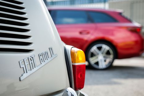 A lo largo de los años se lanzaron cuatro versiones distintas del SEAT 600, los modelos N, D, E y L Especial.