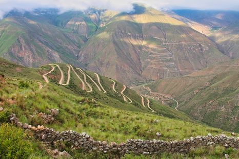 Caspalá es el pueblo jujeño que deslumbra por sus paisajes, su patrimonio cultural y la calidez de su comunidad. Caspalá es el pueblo jujeño que deslumbra por sus paisajes, su patrimonio cultural y la calidez de su comunidad.