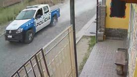 Una agente de la Policía de Neuquén fue imputada por las graves lesiones que sufrió una niña de 9 años tras ser atropellada por un móvil oficial en la ciudad de Plottier.&nbsp;