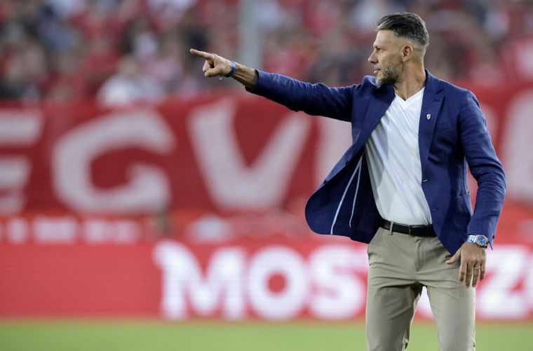 Demichelis se fue del Libertadores de América sin hablar. Foto: Foto Baires