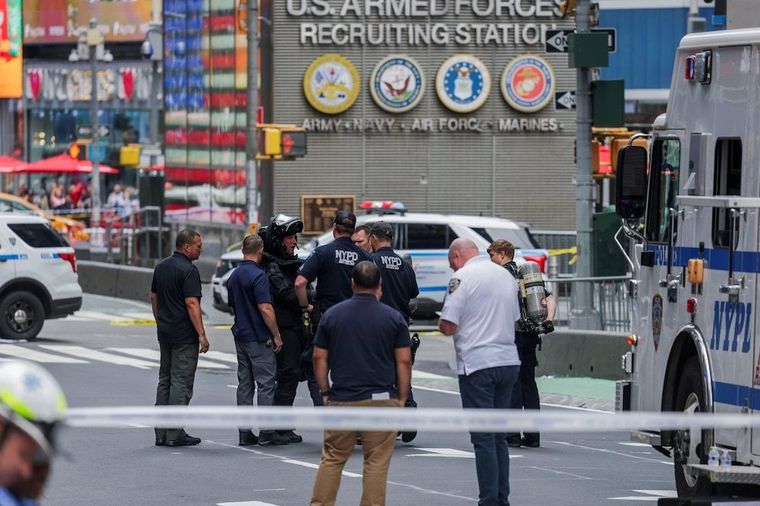 Hasta el momento, no se identificaron personas vinculadas al hecho, pero se informó que dentro del paquete sospechoso no había material explosivo.&nbsp; &nbsp;