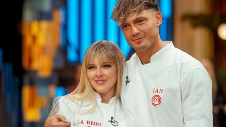 Los fans no dejan de analizar cada "like" y comentario entre las estrellas, esperando el blanqueo definitivo. Los fans no dejan de analizar cada "like" y comentario entre las estrellas, esperando el blanqueo definitivo.