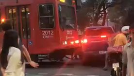 El siniestro no dejó heridos, pero provocó demoras en el tránsito y el servicio. El siniestro no dejó heridos, pero provocó demoras en el tránsito y el servicio.