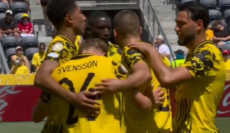 Borussia Dortmund clasificó primero en el Grupo F. Borussia Dortmund clasificó primero en el Grupo F.