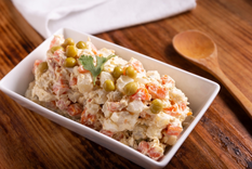 Trucos para hacer la ensalada rusa más rica y cremosa Foto: Shutterstock