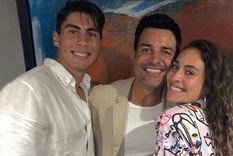 Chayanne junto a sus hijos, Lorenzo Valentino e Isadora Sofía Foto: Instagram @isadorafigueroa