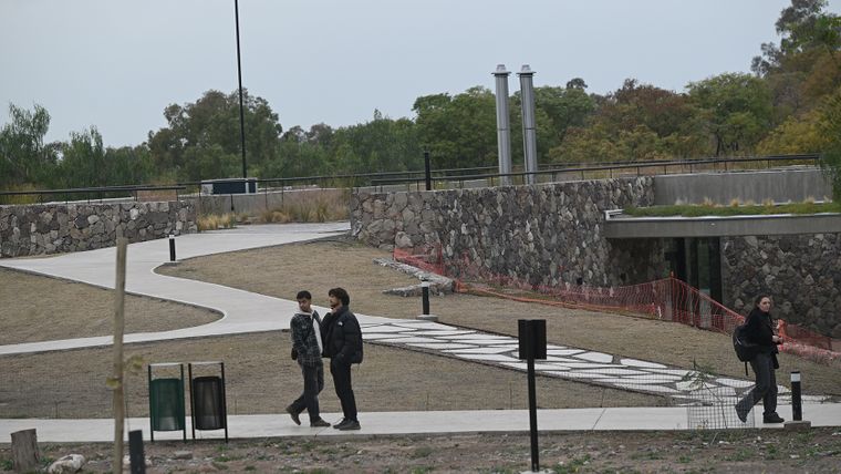 Solo un sector del Ecoparque de Mendoza está abierto al público.