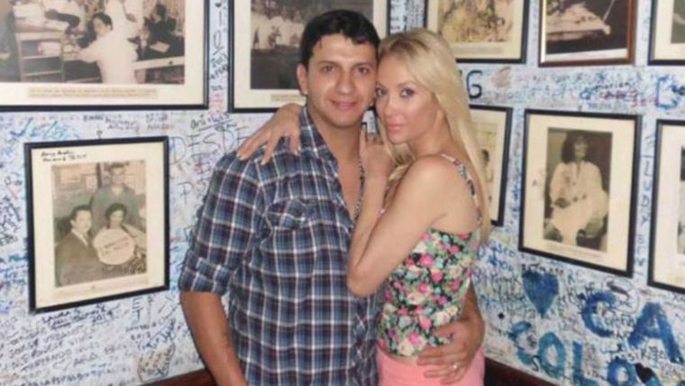 Lucho González, el marido de Carbone y ex participante de La Voz Argentina. Lucho González, el marido de Carbone y ex participante de La Voz Argentina.