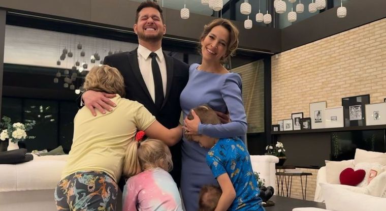 Luisana y su familia. Foto: @luisanalopilato
