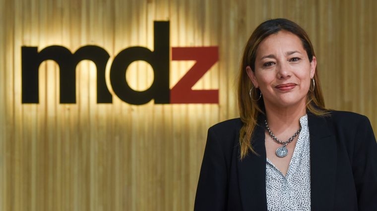 La senadora Adriana Cano, candidata por Fuerza Justicialista. 
