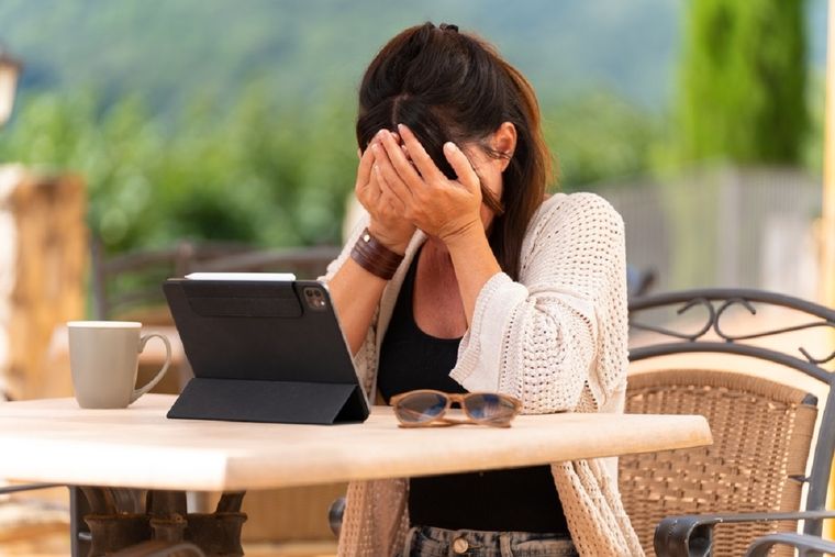 La violencia de género digital afecta a 7 de cada 10 mujeres en el mundo Foto: Shutterstock
