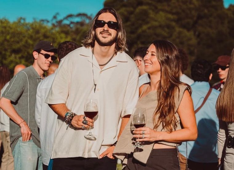 Vinos océanicos y buena música en el sunset en Costa & Pampa. Vinos océanicos y buena música en el sunset en Costa & Pampa.