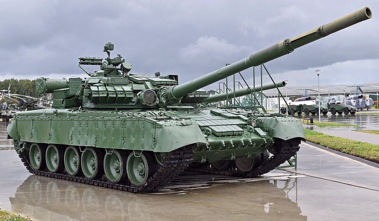 Un carro de combate T-80BV como el que usó Rusia en su último ataque. Foto: Wikipedia.