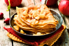 Panqueques de manzana para desayuno: receta rápida con ingredientes sencillos Foto: Shutterstock