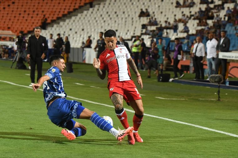 River recibe a Godoy Cruz en el Monumental, pero con la cabeza puesta en la Copa.