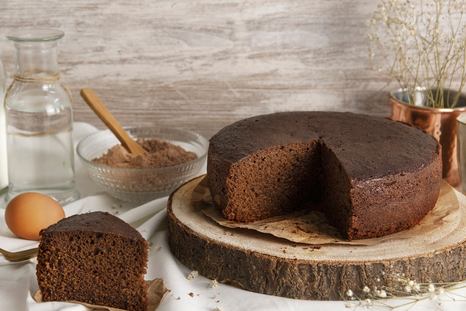 El uso de aceite en esta receta aporta mayor jugosidad al bizcocho. El uso de aceite en esta receta aporta mayor jugosidad al bizcocho.
