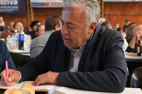 El gobernador Alfredo Cornejo tiene una novedad para los intendentes radicales. El gobernador Alfredo Cornejo tiene una novedad para los intendentes radicales.