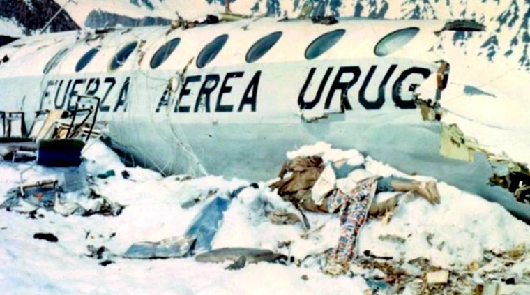 El memorial recuerda a las víctimas del accidente aéreo de 1972. El memorial recuerda a las víctimas del accidente aéreo de 1972.