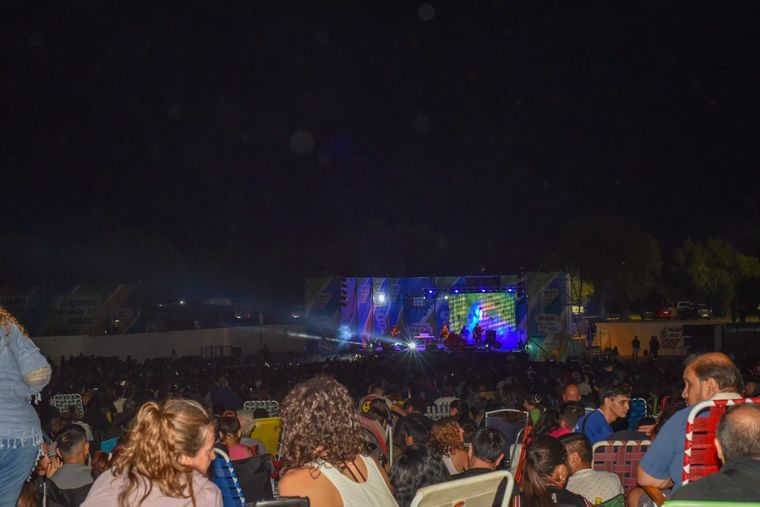 Rock con vos. Rock con vos.