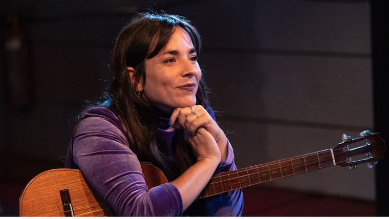 Melanie Luraschi llega a Mendoza para presentar su nuevo álbum titulado Je suis Nenette.