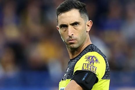 Nazareno Arasa, el árbitro de Lepra-Huracán.&nbsp;