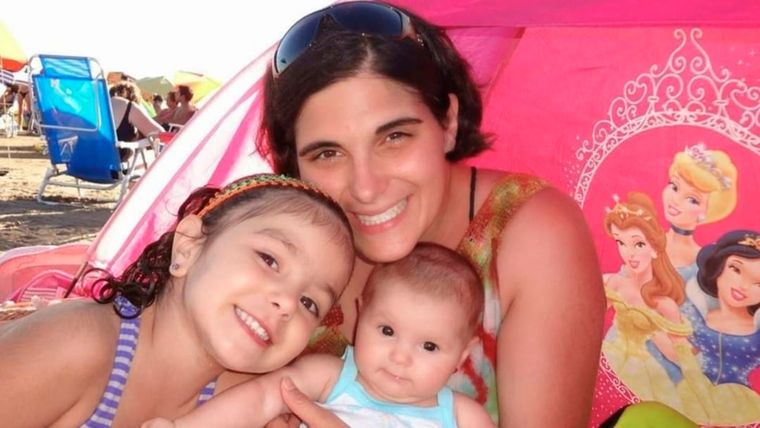 Carolina y Emma. Carolina y Emma.