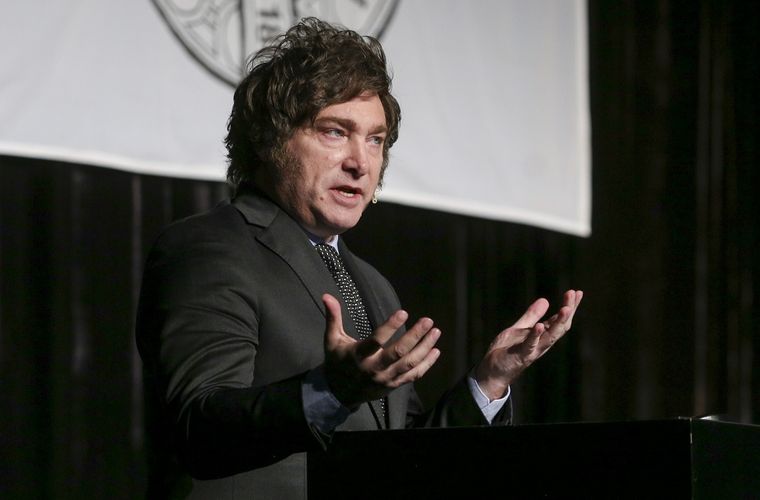 Javier Milei habría llegado a un acuerdo con Diana Mondino para que encabece la lista de diputados de La Libertad Avanza en la Ciudad de Buenos Aires Foto: Noticias Argentinas