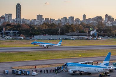 MDZol | Aerolíneas Argentinas, Aeroparque Internacional Jorge Newbery, Aeropuertos Argentina 2000