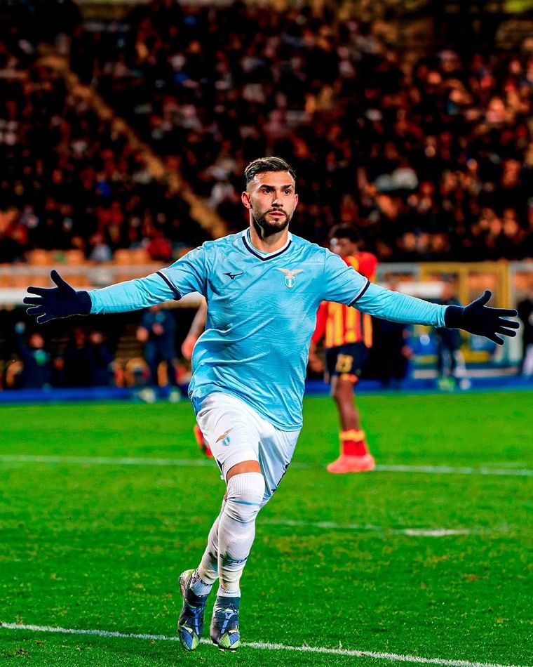 Valentín Castellanos está muy cerca de sumarse a Flamengo. Valentín Castellanos está muy cerca de sumarse a Flamengo.