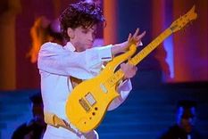 ¿cuanto pagaron por una legendaria guitarra de prince?