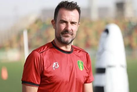 Aritz López Garai, DT de Mauritania, empezó a jugar el partido contra la Selección argentina y dejó en claro lo que significa medirse con los campeones del mundo. Aritz López Garai, DT de Mauritania, empezó a jugar el partido contra la Selección argentina y dejó en claro lo que significa medirse con los campeones del mundo.