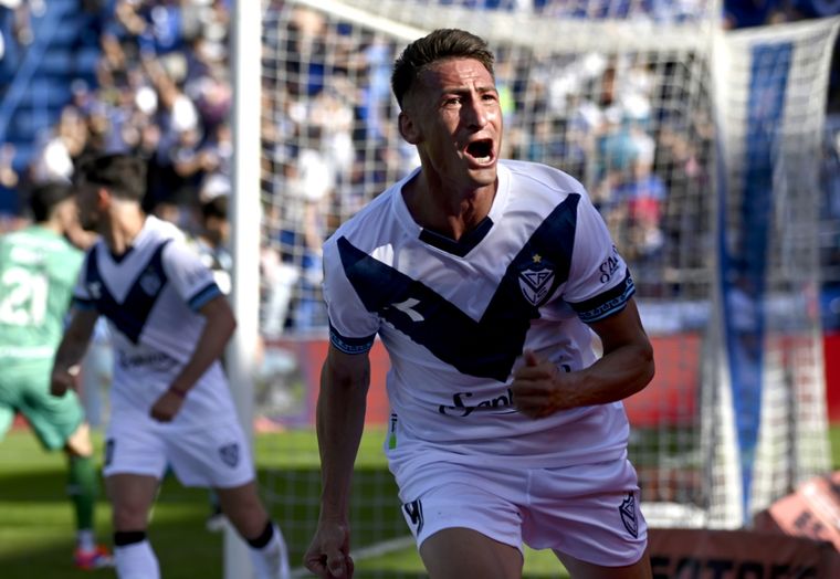 Braian Romero volvió a marcar el gol del triunfo para Vélez. Foto: Fotobaires