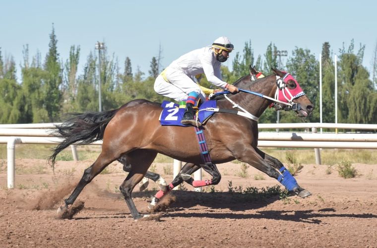 Valentina venció por media cabeza a Dr. Lima en el clásico. Foto: Foto gentileza José Maluf