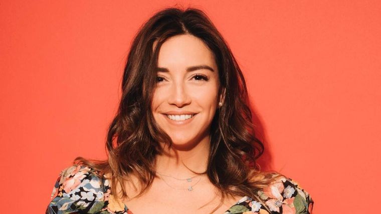 Foto: https://www.lasestrellas.tv/espectaculos-1/famosos-1/regina-blandon-publica-foto-sin-maquillaje-escote