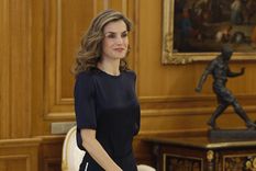 Letizia Ortíz nos muestra los peinados más monárquicos y chic. Foto: EFE