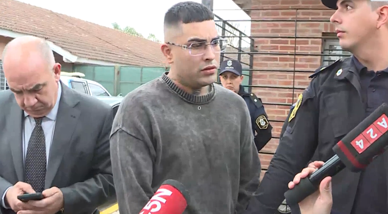 Callejero Fino declaró ante la Justicia tras dos semanas de detención por tenencia ilegal de arma.