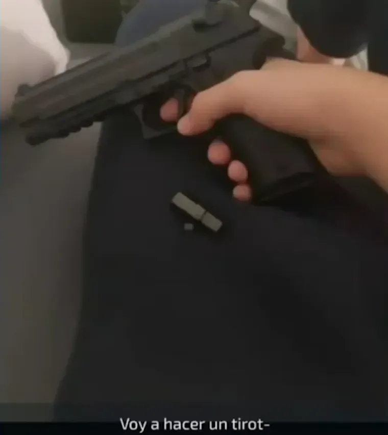 El fiscal entendió que instigar a su hijo a llevar un arma, en un contexto de alarma social, no era un hecho menor. El fiscal entendió que instigar a su hijo a llevar un arma, en un contexto de alarma social, no era un hecho menor.