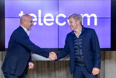 El Gobernador de Entre Ríos, Rogelio Frigerio, firmó un acuerdo comercial con Telecom.