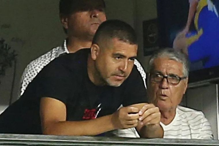 Riquelme puso sus ojos en un DT de peso para el Boca de 2023.