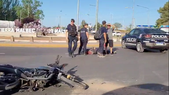 Policías custodiando la escena del accidente en Luján de Cuyo.  Policías custodiando la escena del accidente en Luján de Cuyo.